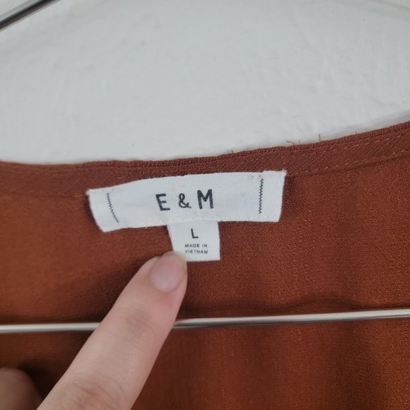 Large Orange E&M Short Sleeve Blouse - Picture 3 of 4